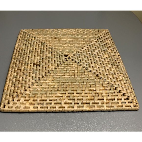 Hand Painted Ceramic Tile Hummingbirds Flowers on Woven Wicker Mat Signed Betty - Picture 2 of 3